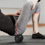 ADULT PEANUT BALL WITH SPIKES - Vignette | LE BOX DU FITNESS®