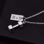 COLLIER FITNESS - HALTÈRE STYLE MILITAIRE ZINC - Vignette | LE BOX DU FITNESS®